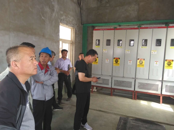 河北華旭化工與魯源鹽化集團一行到我司參觀考察新型加熱設備